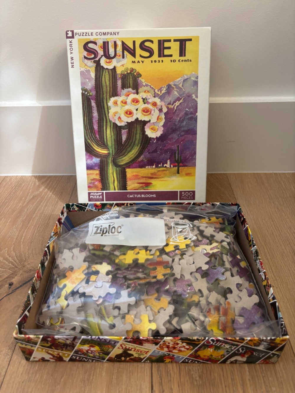 Cactus Blooms,  New York Puzzle Company, 500 pieces